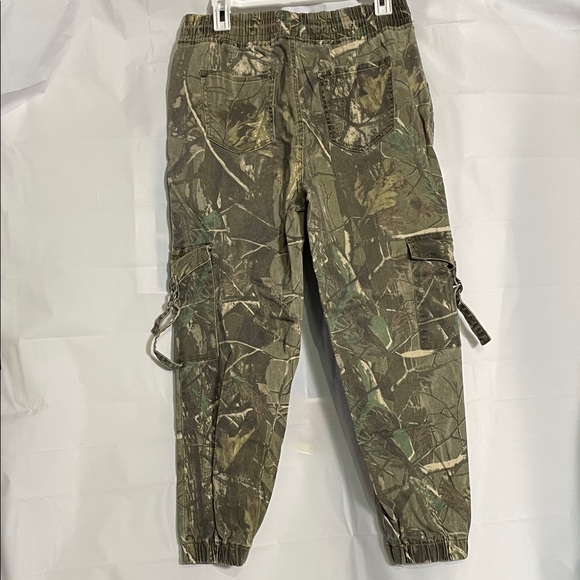 Women's Camouflage Cargo Ankle Pants - Green Beige Camo size 13 - Picture 6 of 13
